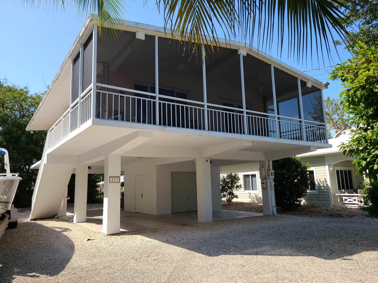 257 Hibiscus Street - Photo 1