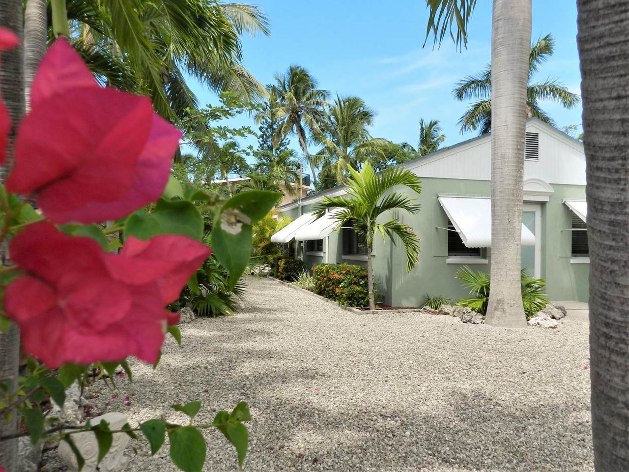 401 Coconut Drive - Photo 1