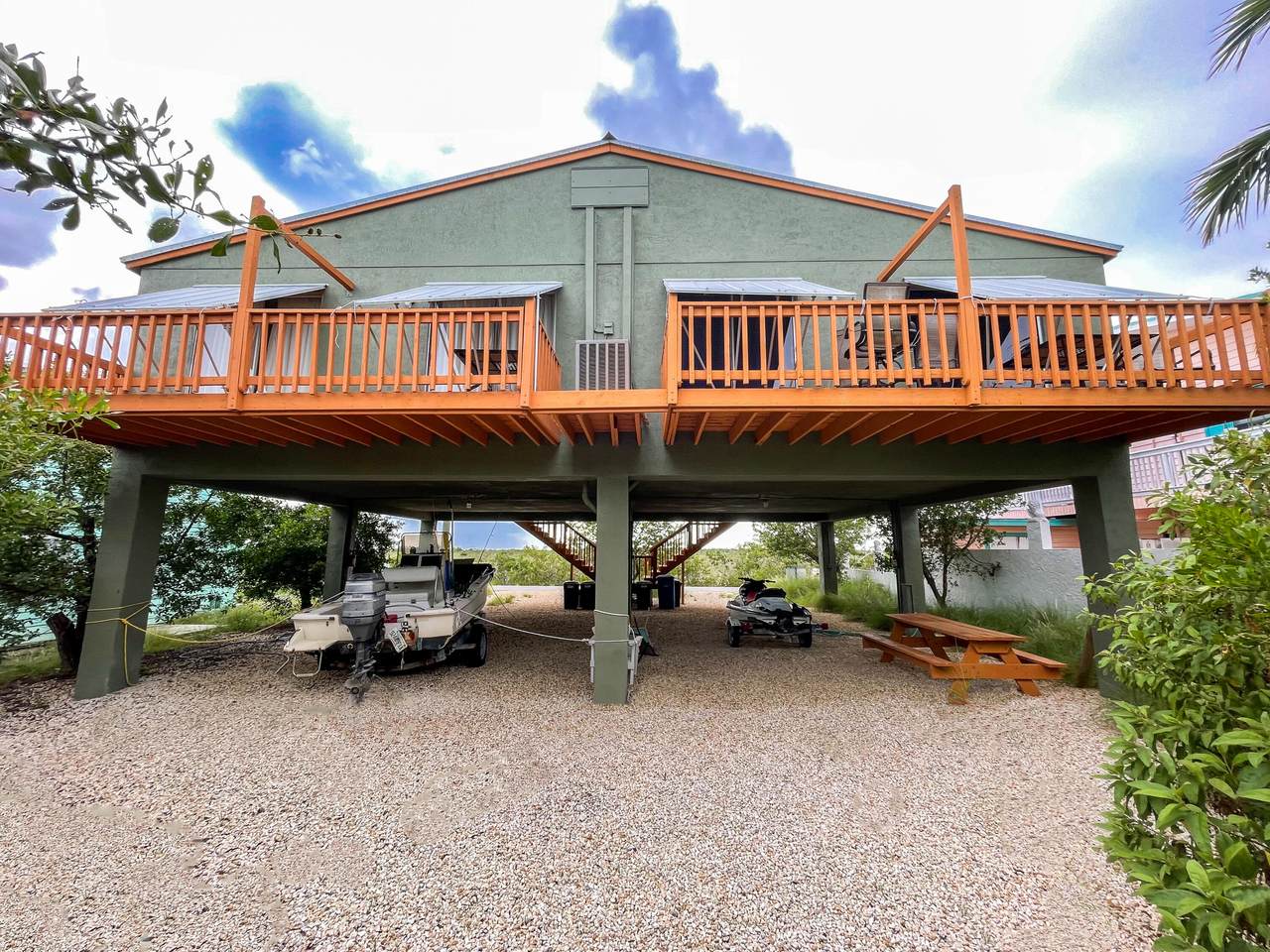 1791 Narcissus Avenue - Photo 1