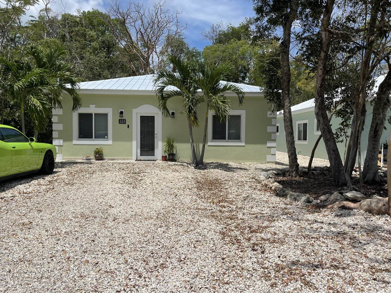 223 Lignumvitae Drive - Photo 1