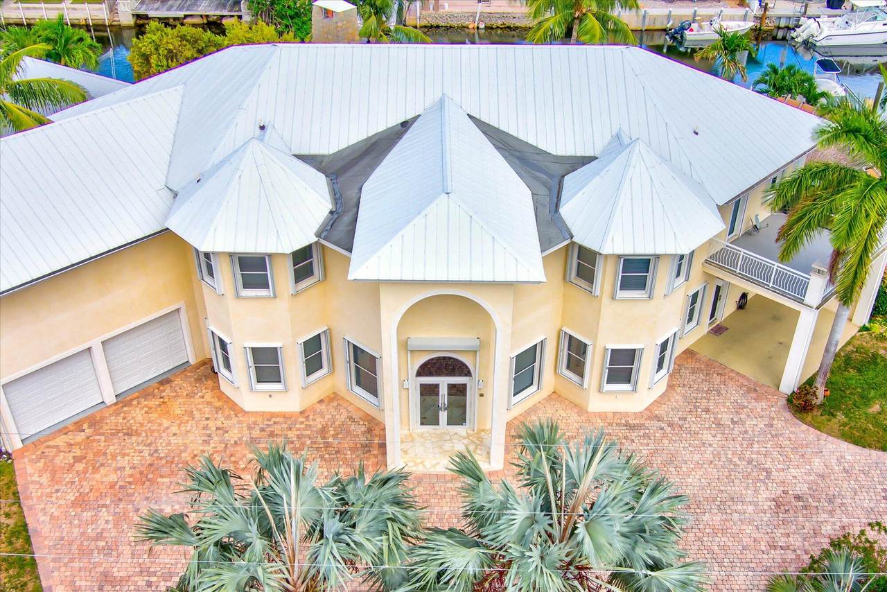 246 Coconut Palm Boulevard - Photo 1