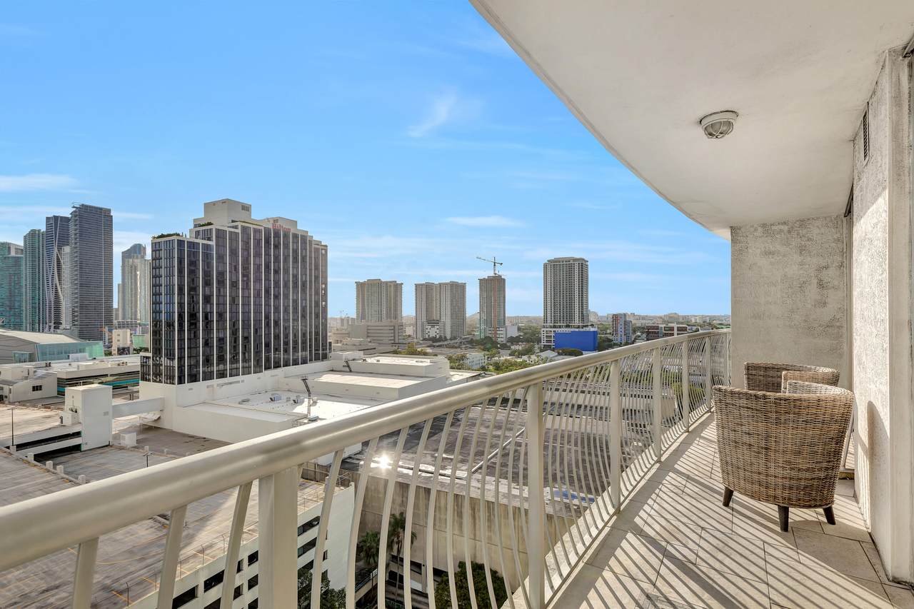 1750 Bayshore Drive - Photo 1