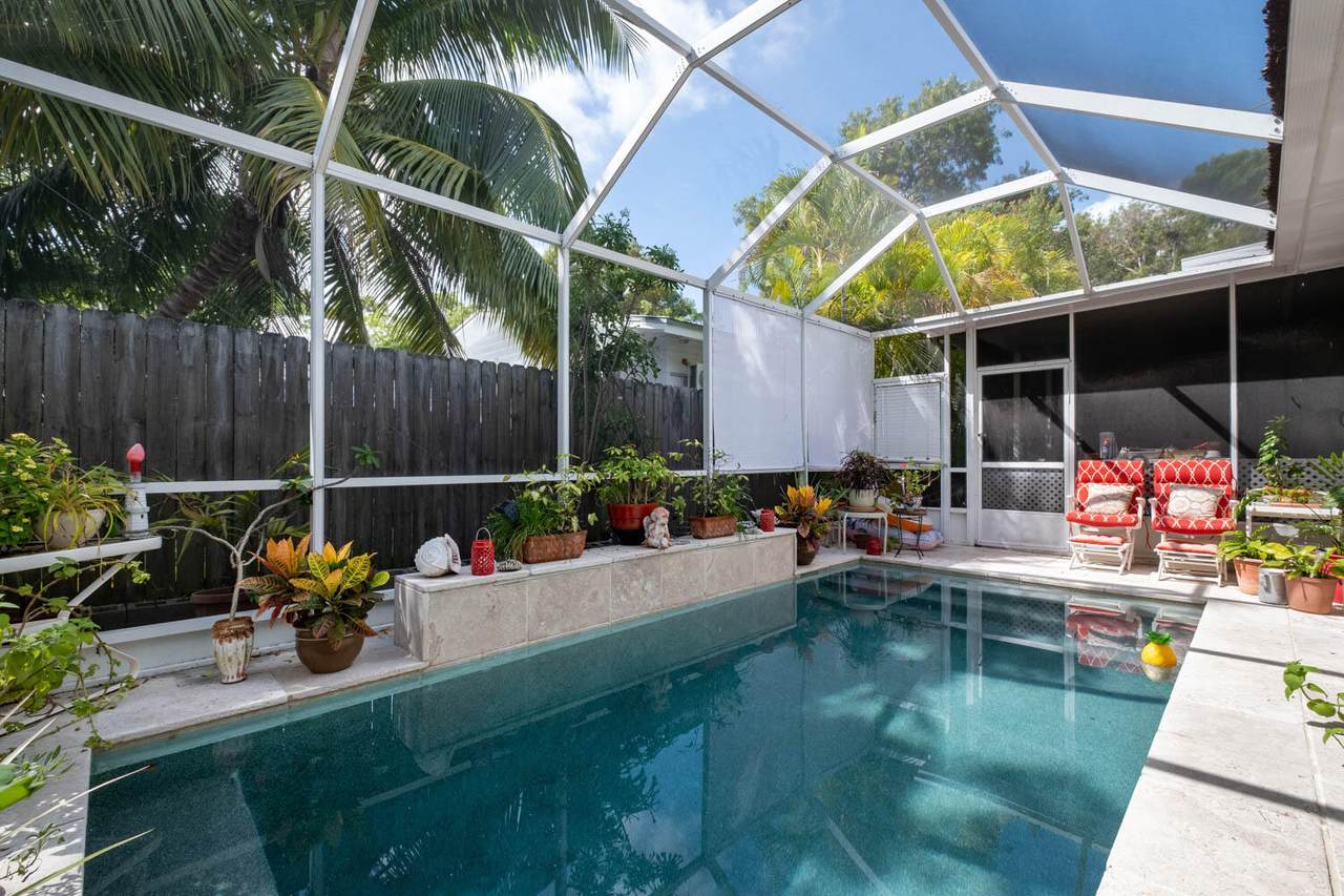 8 Sunset Road - Photo 1
