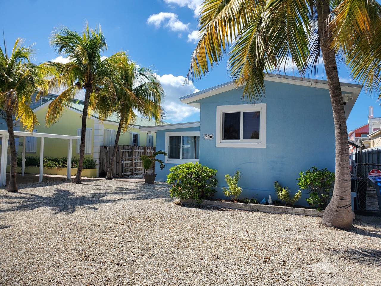 206 Normandy Drive - Photo 1