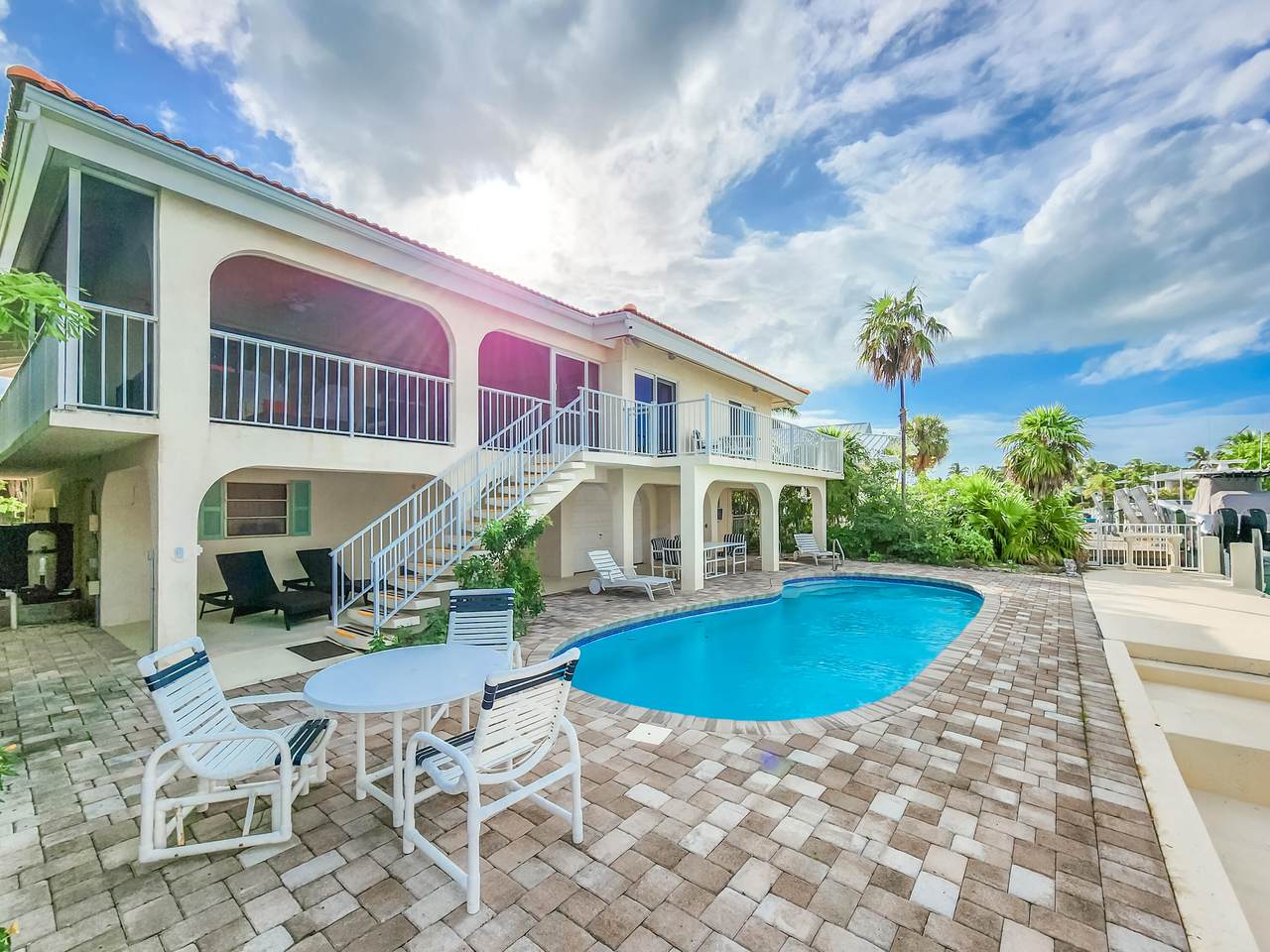 250 Seaview Drive - Photo 1