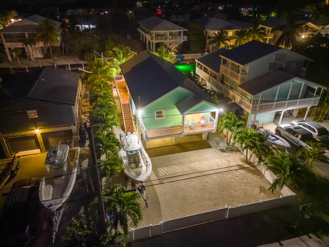 401 Coral Avenue - Photo 1