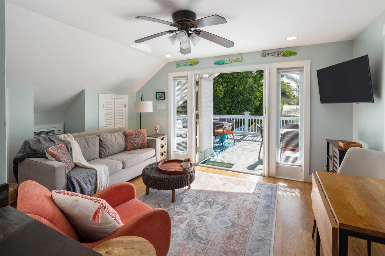 1126 Olivia Street - Photo 1