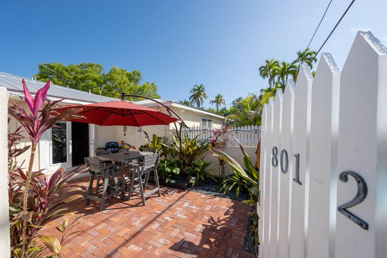801 Waddell Avenue - Photo 1