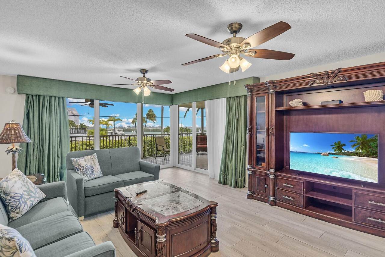 8202 Marina Villa Drive - Photo 1