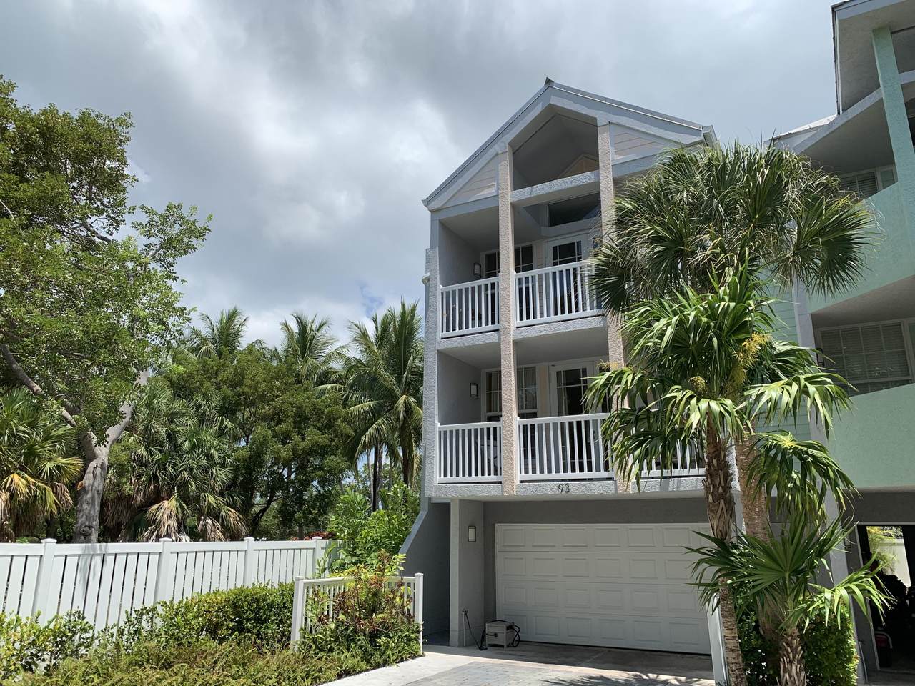 93 Seaside North Court - Photo 1