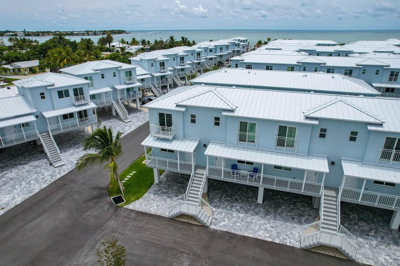 10877 Overseas Highway - Photo 1