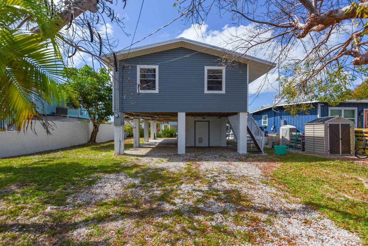 29048 Iris Drive - Photo 1