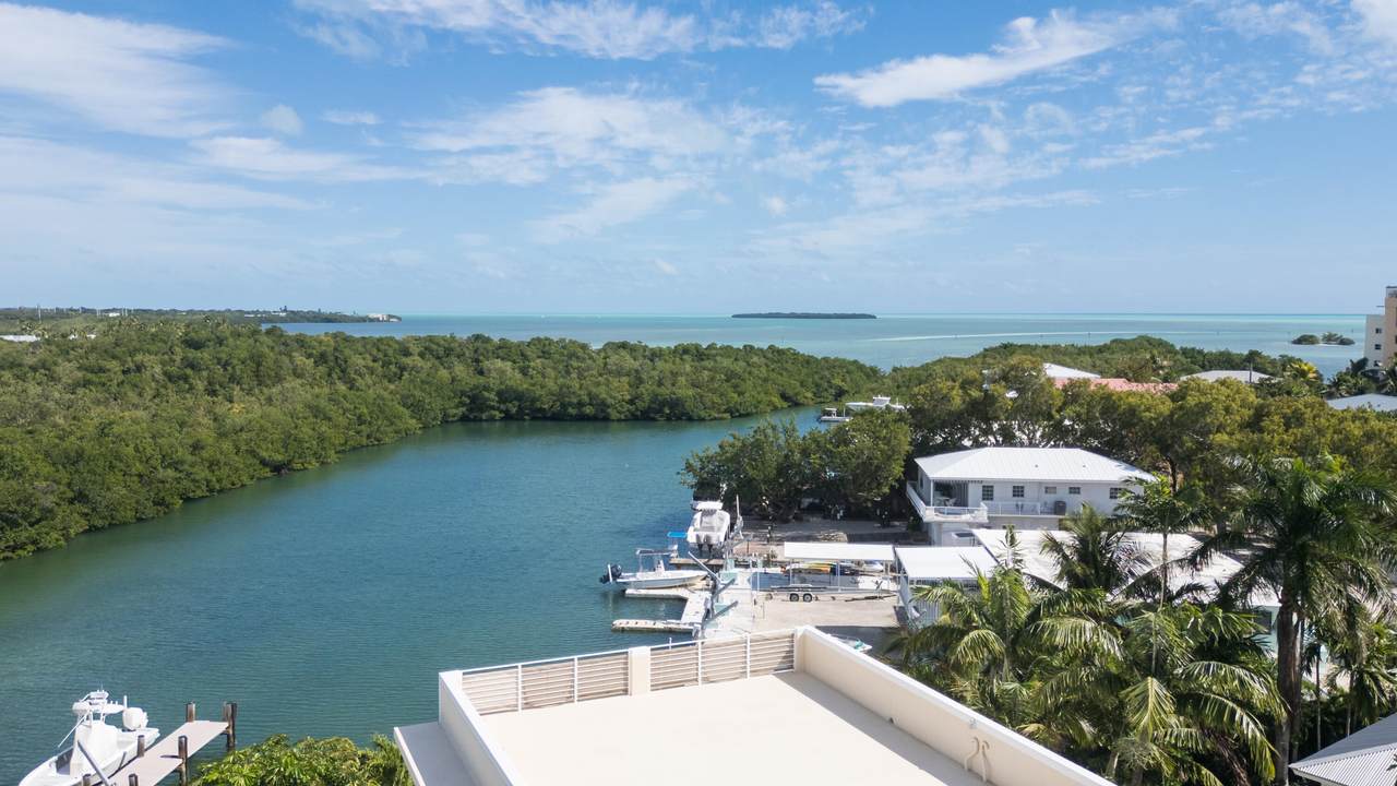 148 Riviera Drive - Photo 1