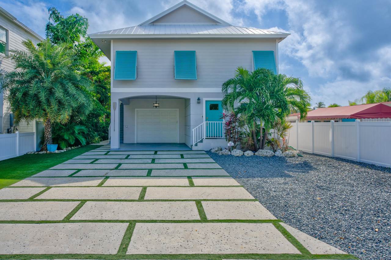 143 Plantation Avenue - Photo 1