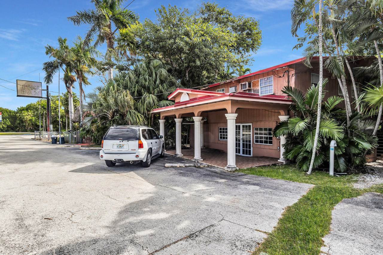 7537 Overseas Highway - Photo 1