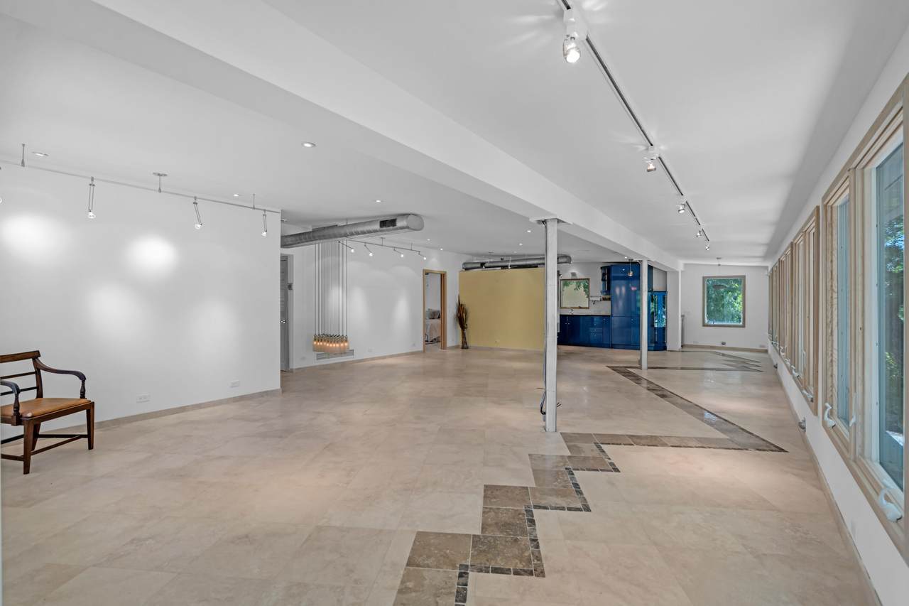 180 Airport Road - Photo 1
