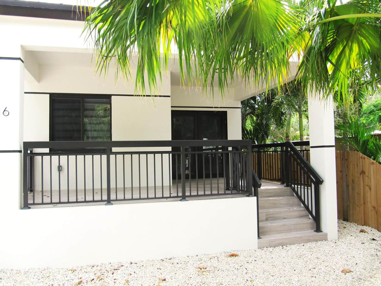 https://bt-photos.global.ssl.fastly.net/flkeys/1280_boomver_1_611488-2.jpg