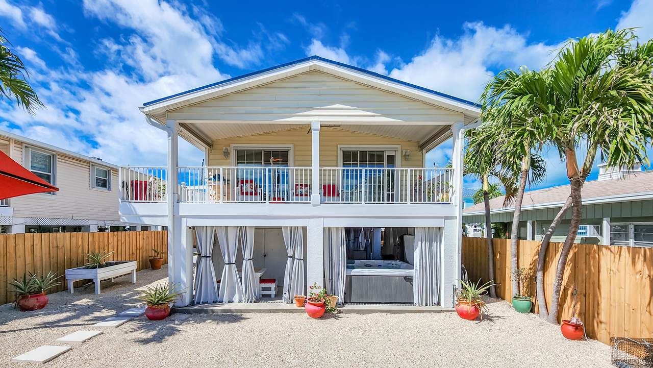 https://bt-photos.global.ssl.fastly.net/flkeys/1280_boomver_1_611966-2.jpg