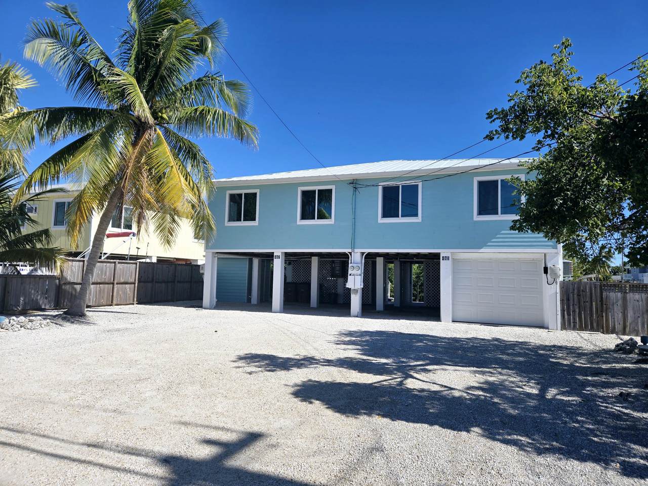 487 489 Pirates Road - Photo 1