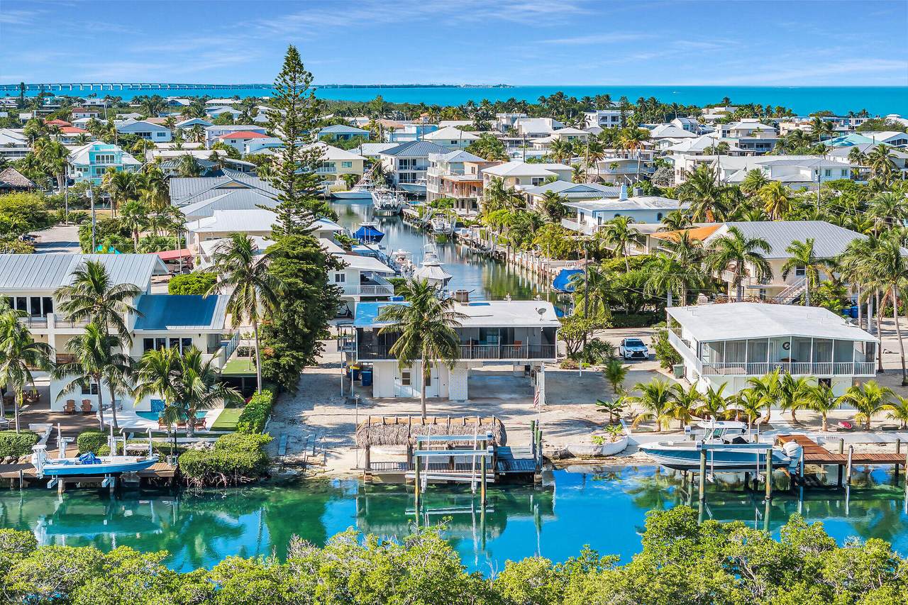 https://bt-photos.global.ssl.fastly.net/flkeys/1280_boomver_1_612890-2.jpg