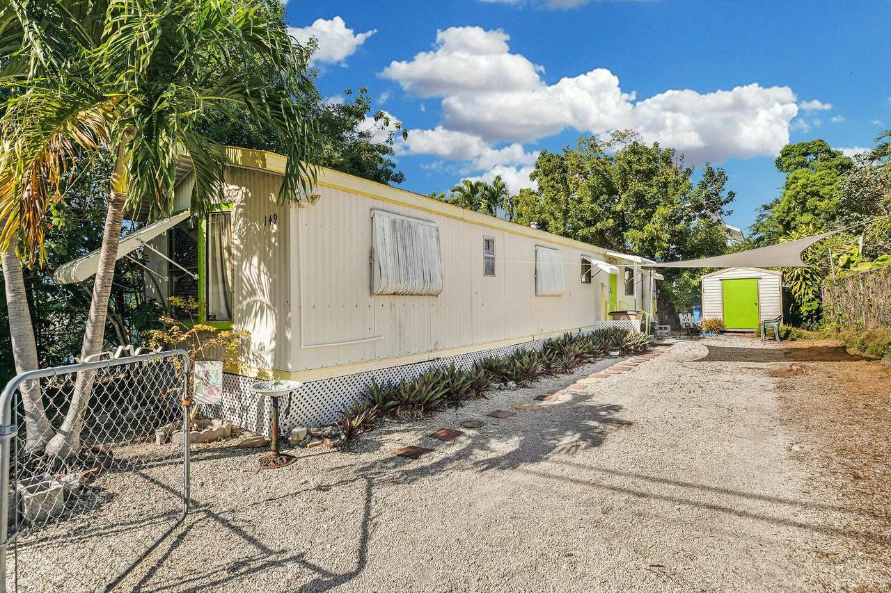 149 Buttonwood Avenue - Photo 1