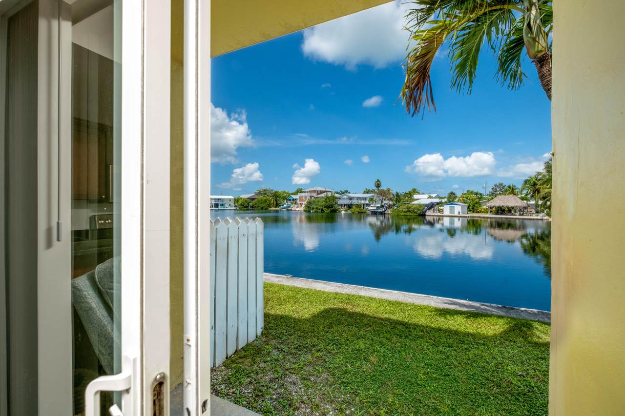 https://bt-photos.global.ssl.fastly.net/flkeys/1280_boomver_1_614661-2.jpg