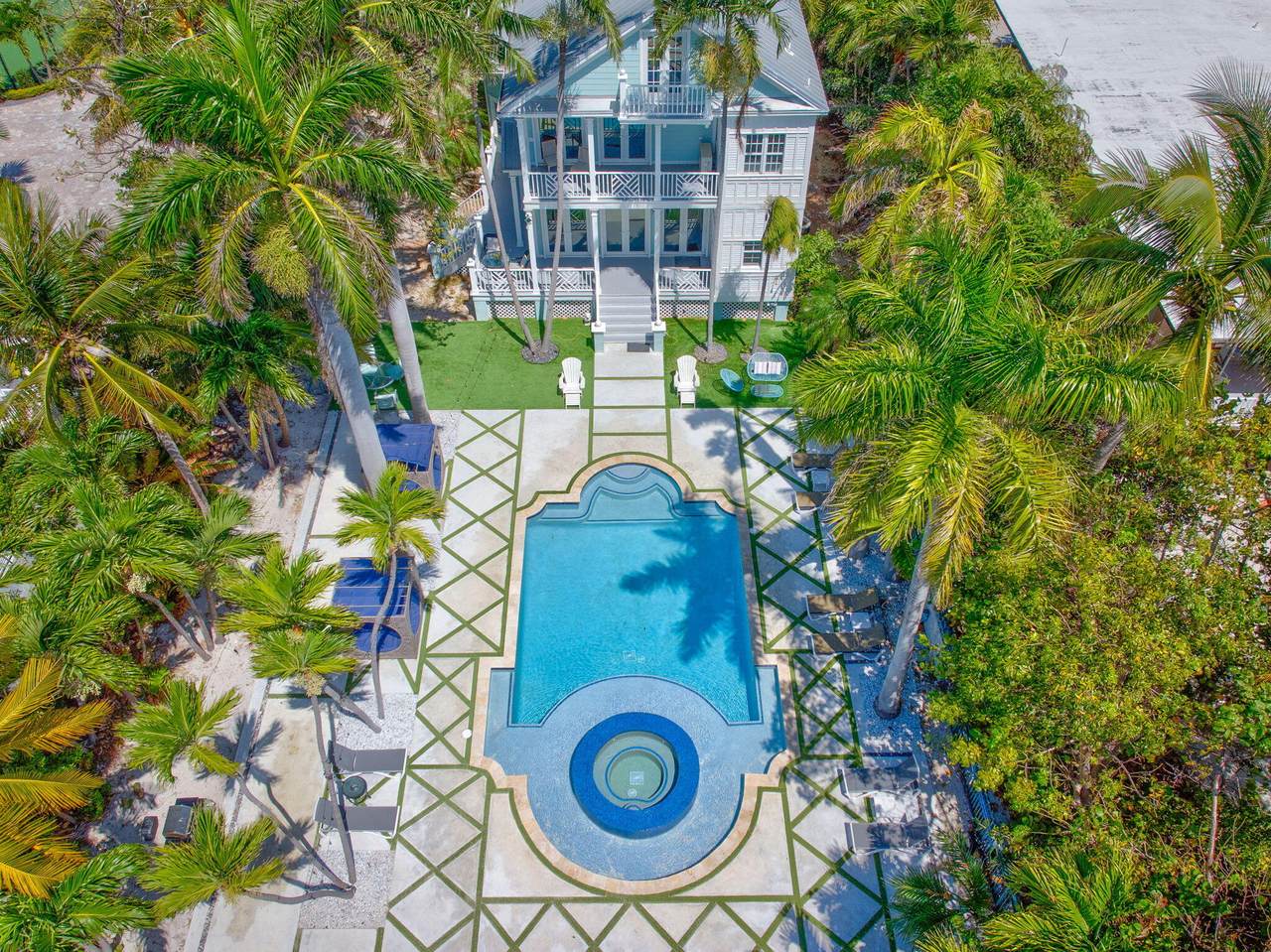 https://bt-photos.global.ssl.fastly.net/flkeys/1280_boomver_1_614893-2.jpg