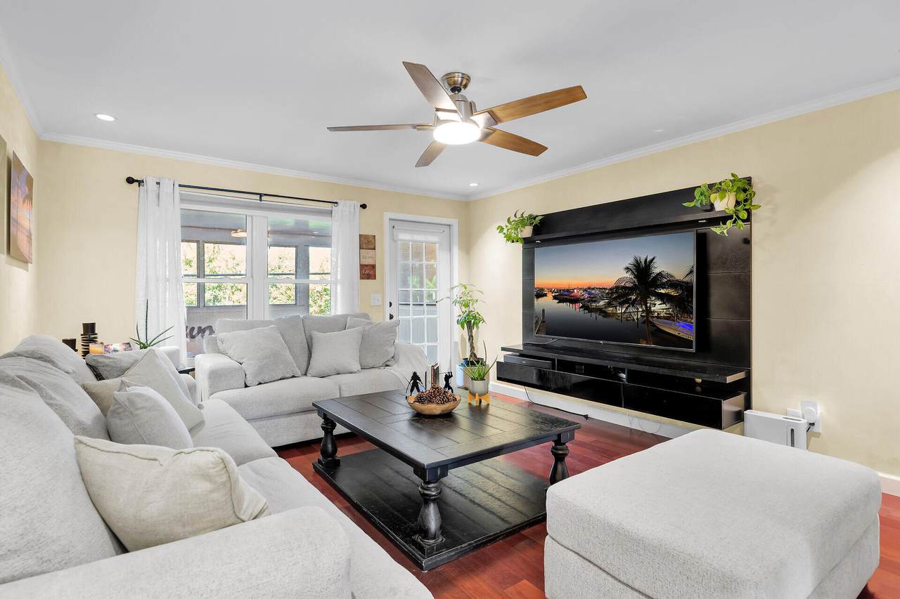 3314 Northside Drive - Photo 1