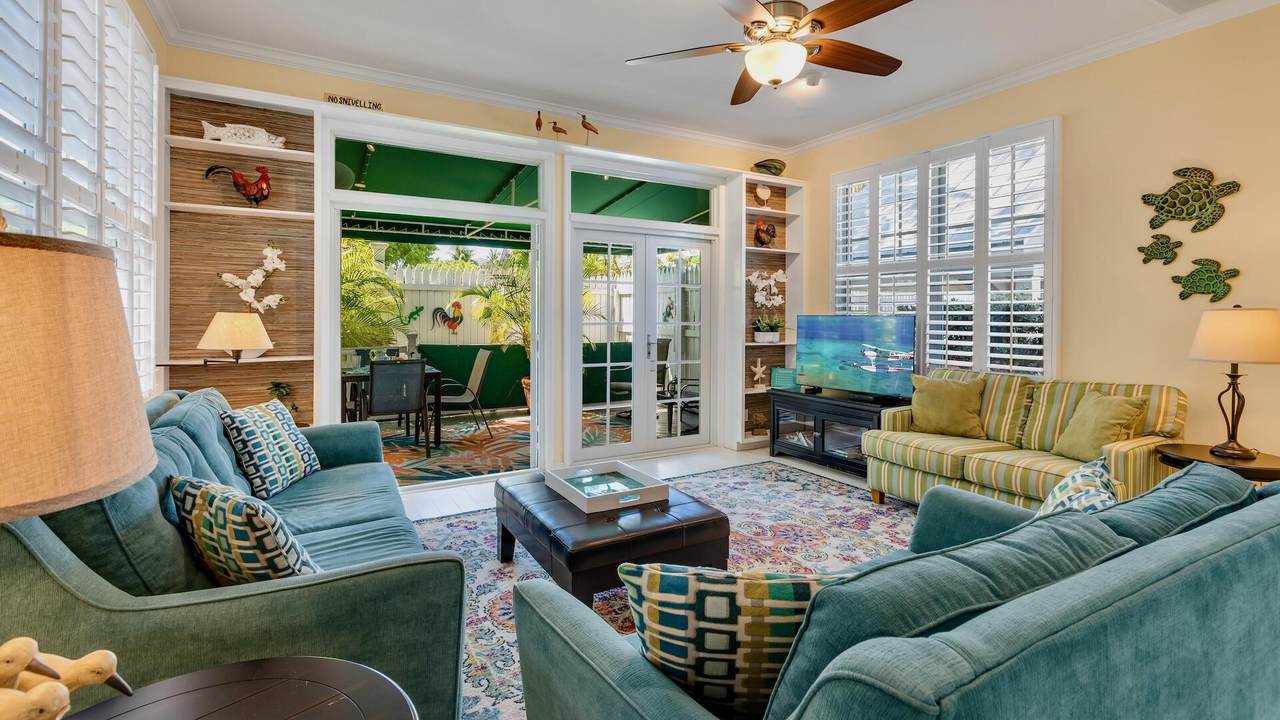 212 Fleming Street - Photo 1