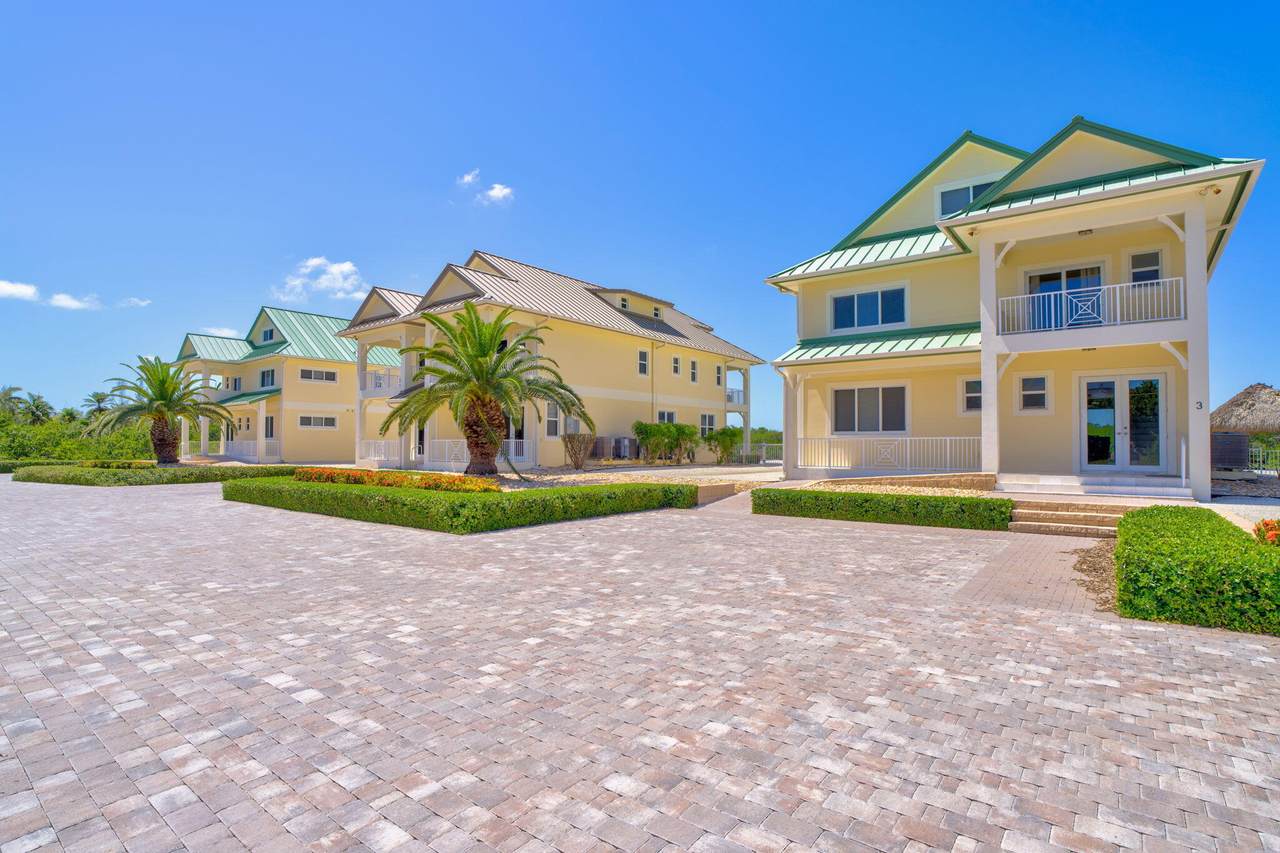 2394 Coco Plum Drive - Photo 1