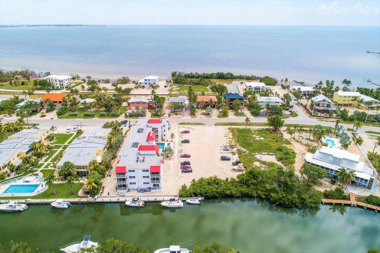 605 Sombrero Beach Road - Photo 1
