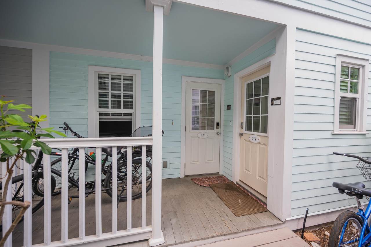 620 Thomas Street - Photo 1