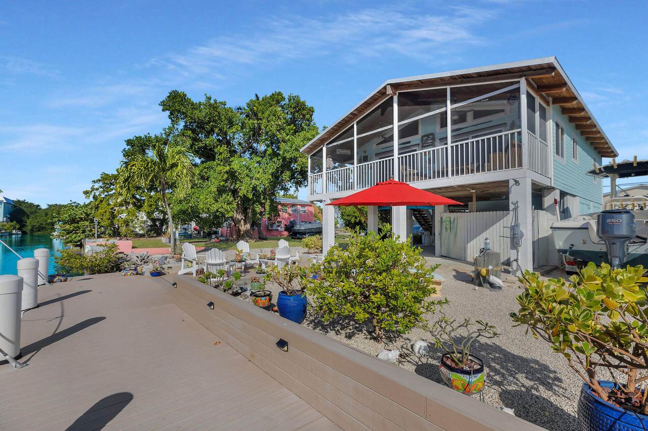 118 Snapper Creek Drive - Photo 1
