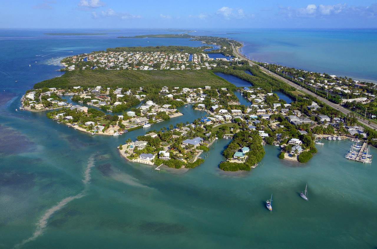 1 Waterfront Tdr - Photo 1