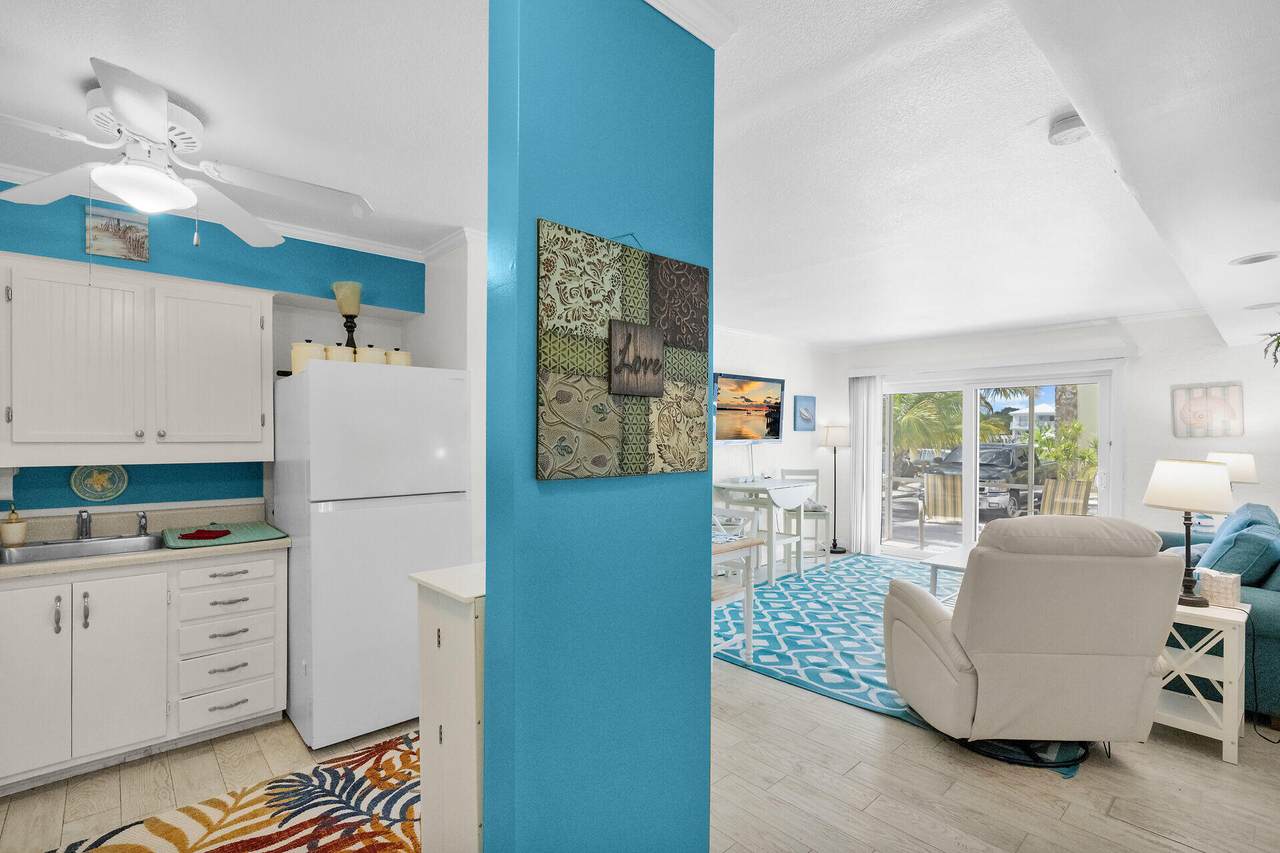 109 Avenue D - Photo 1
