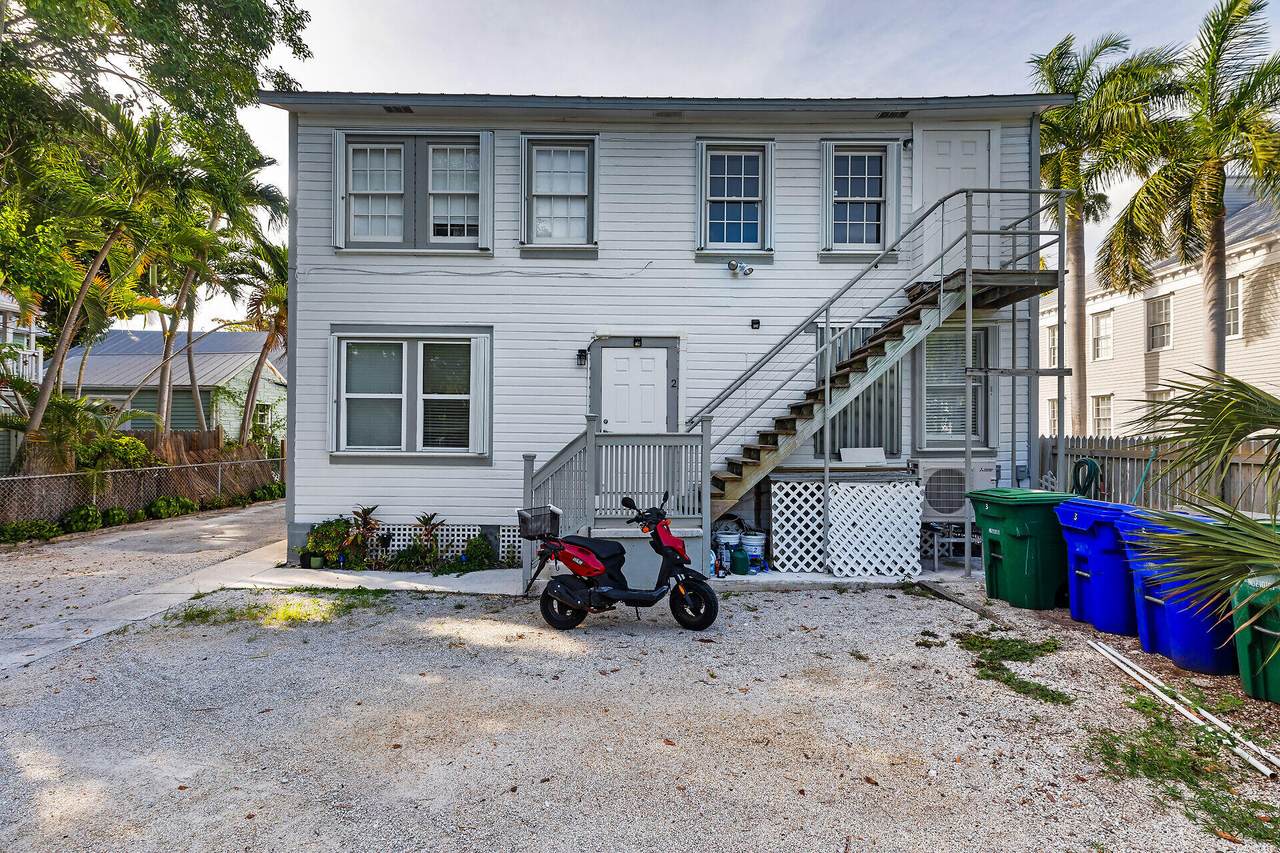 1209 Truman Avenue - Photo 1