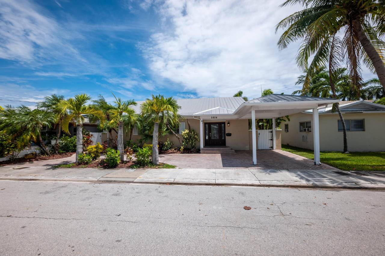 2824 Patterson Avenue - Photo 1