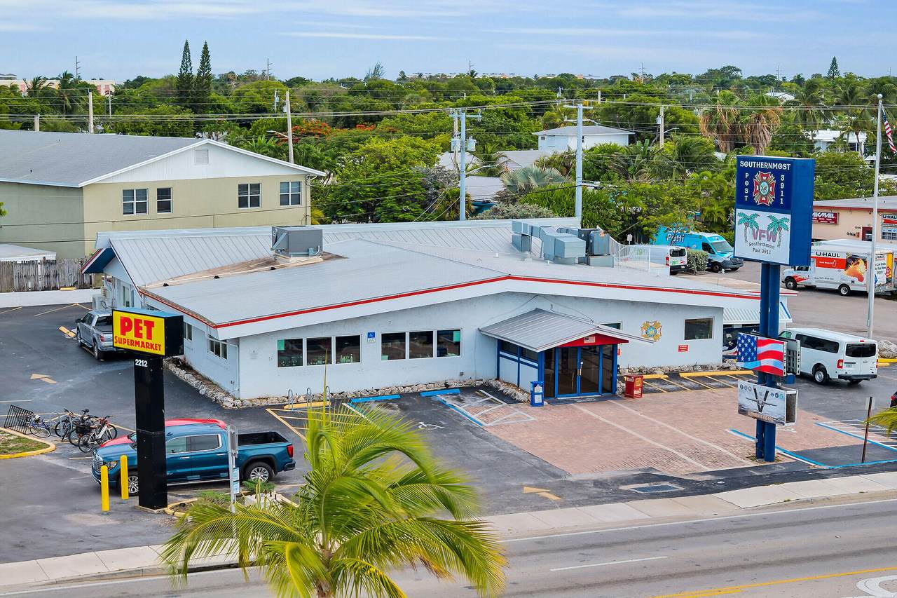 2200 Roosevelt Boulevard - Photo 1