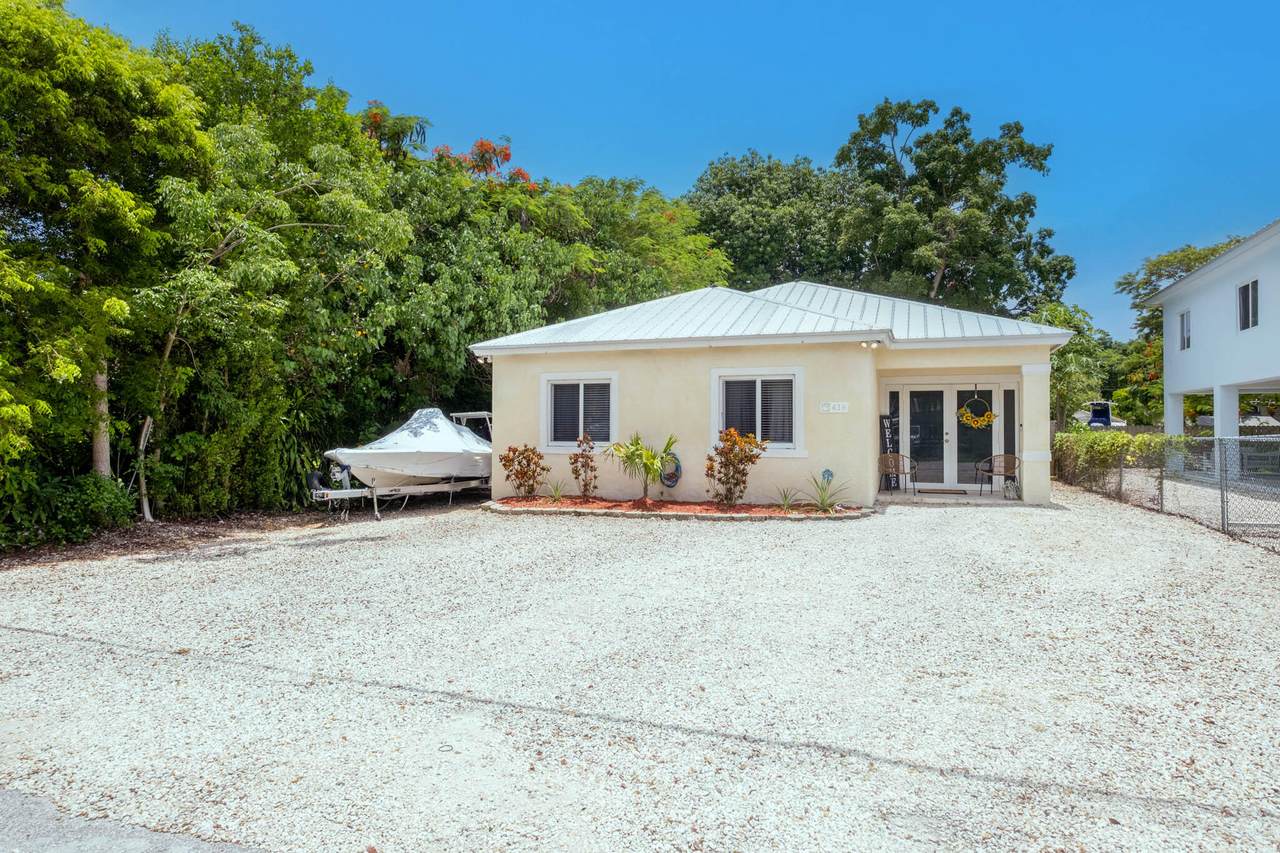416 Collins Street - Photo 1