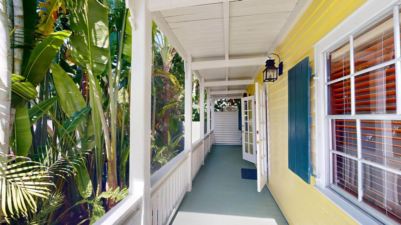 https://bt-photos.global.ssl.fastly.net/flkeys/1280_boomver_1_615849-2.jpg
