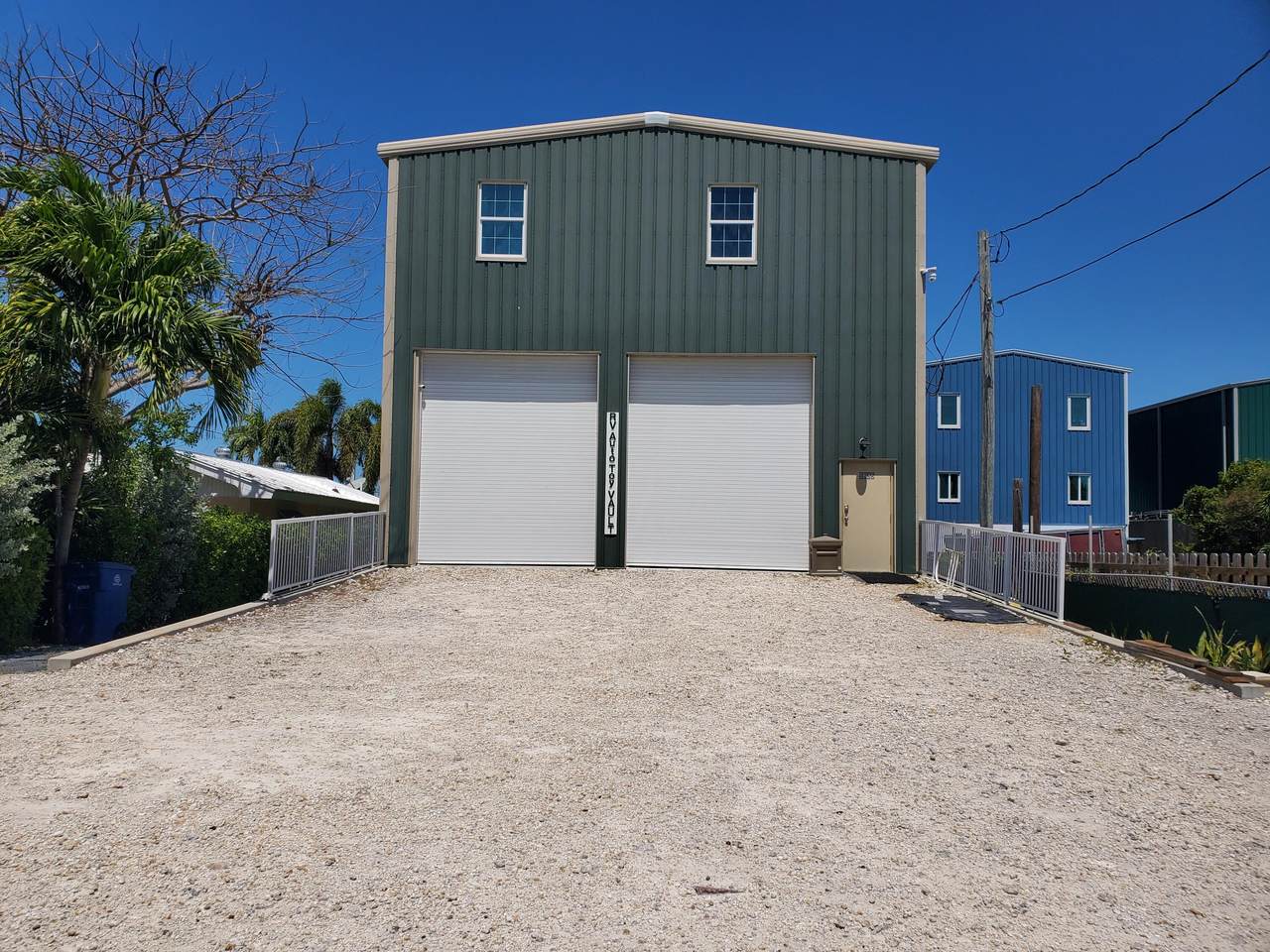 5635 Macdonald Avenue - Photo 1