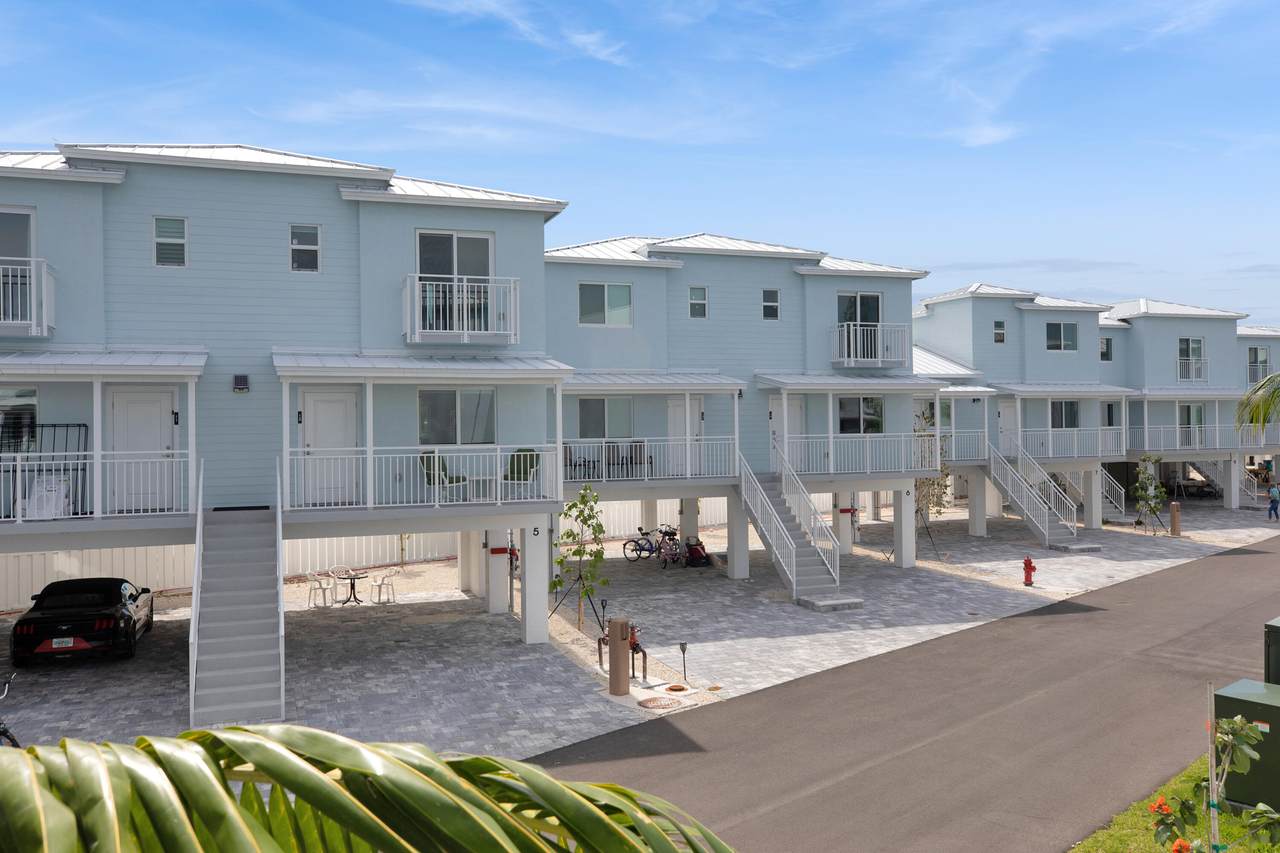 10877 Overseas Highway - Photo 1