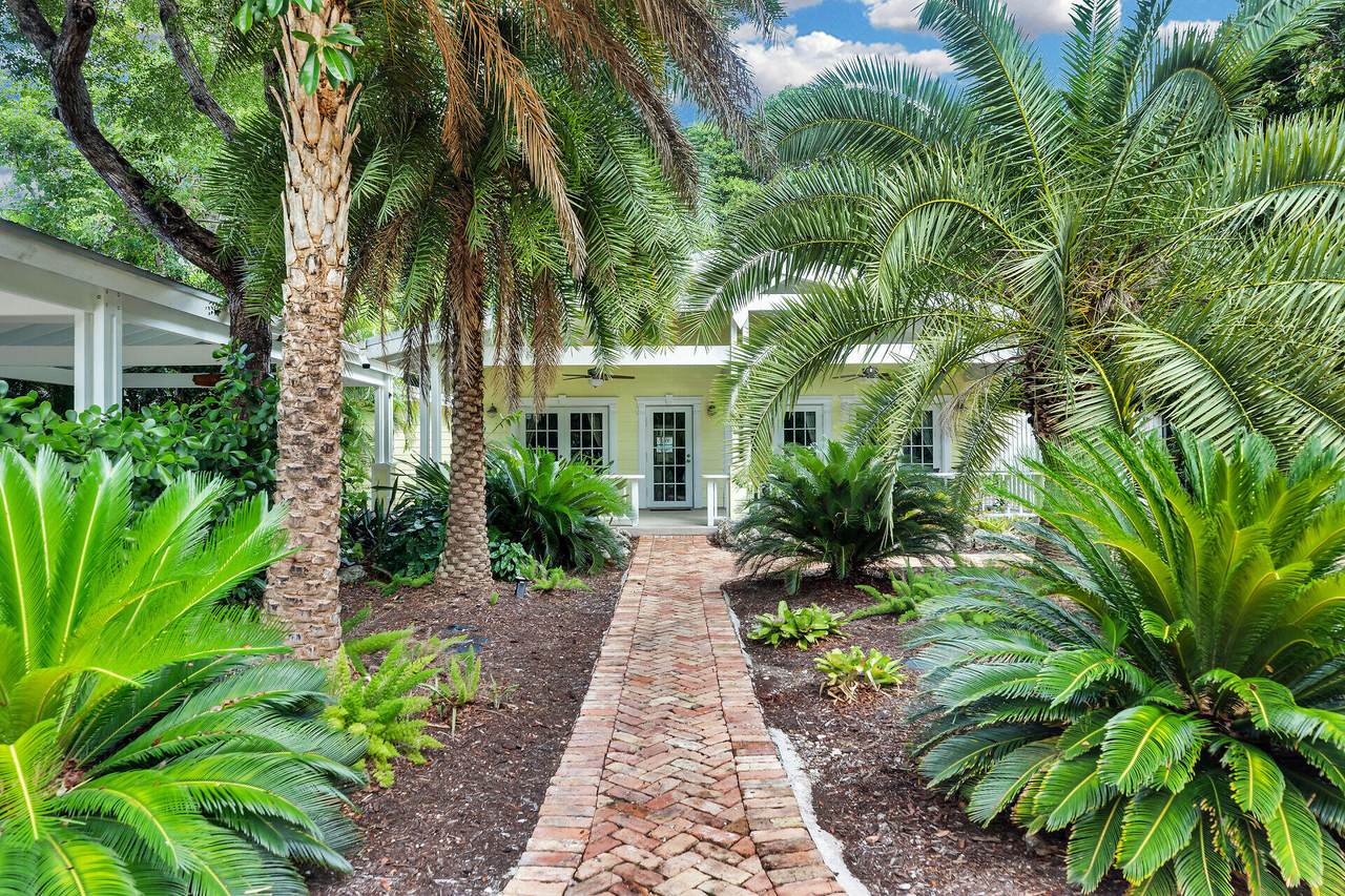 141 Plantation Boulevard - Photo 1