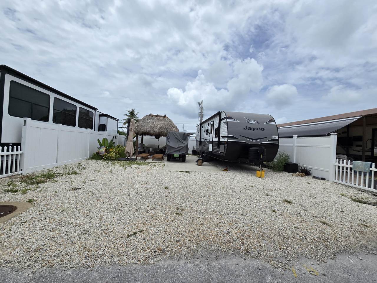 325 Calusa Street - Photo 1