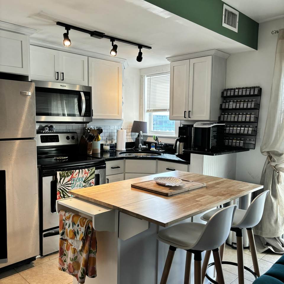 201 Coppitt Street - Photo 1