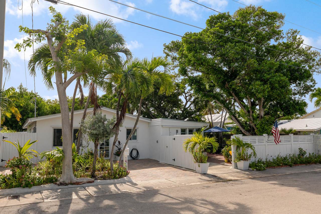 1513 5Th Street - Photo 1