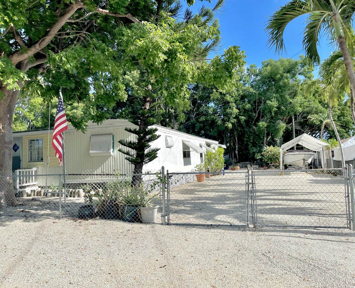 307 King Avenue - Photo 1