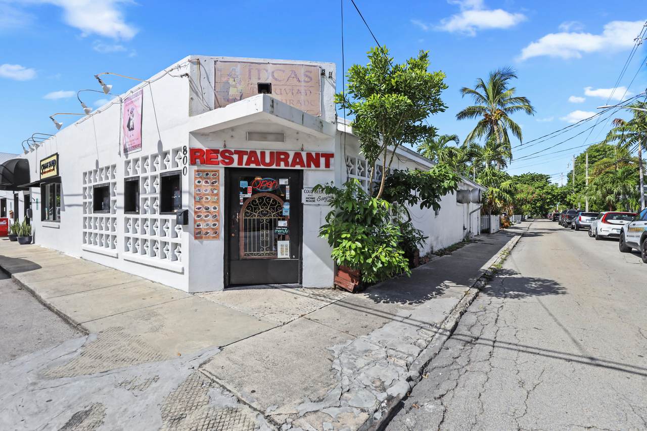 800 White St Street - Photo 1