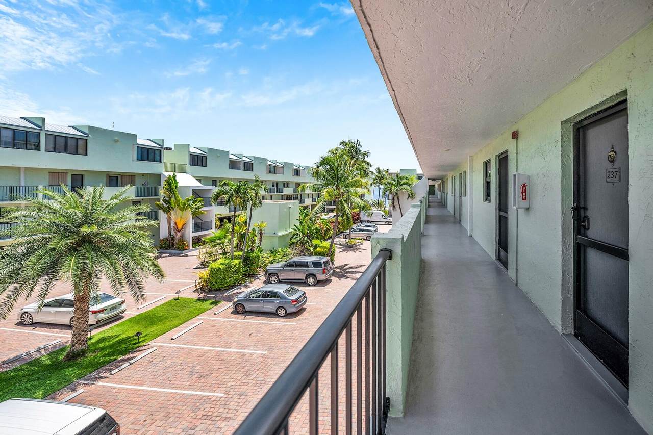 87455 Old Highway - Photo 1