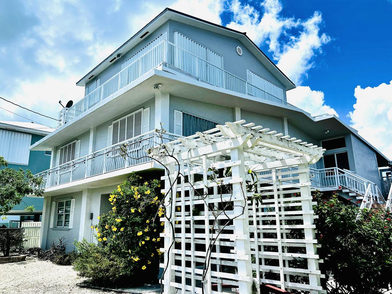 131 Marina Avenue - Photo 1